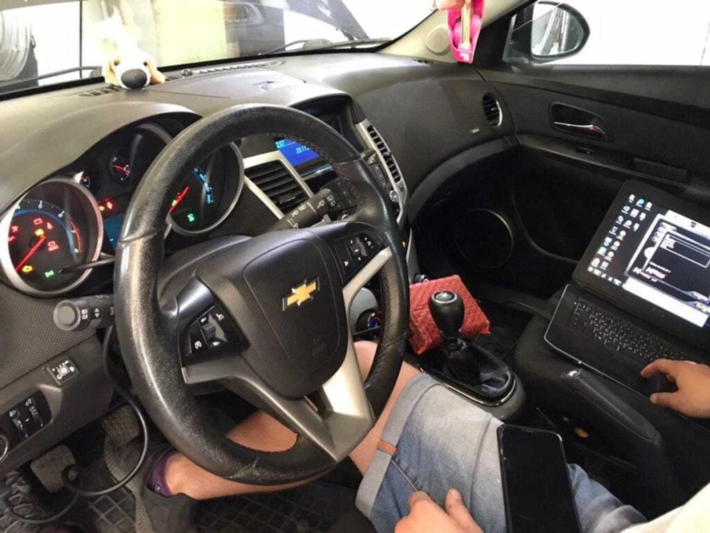 Удаление катализатора на Chevrolet Cruze 1.8 i 2011