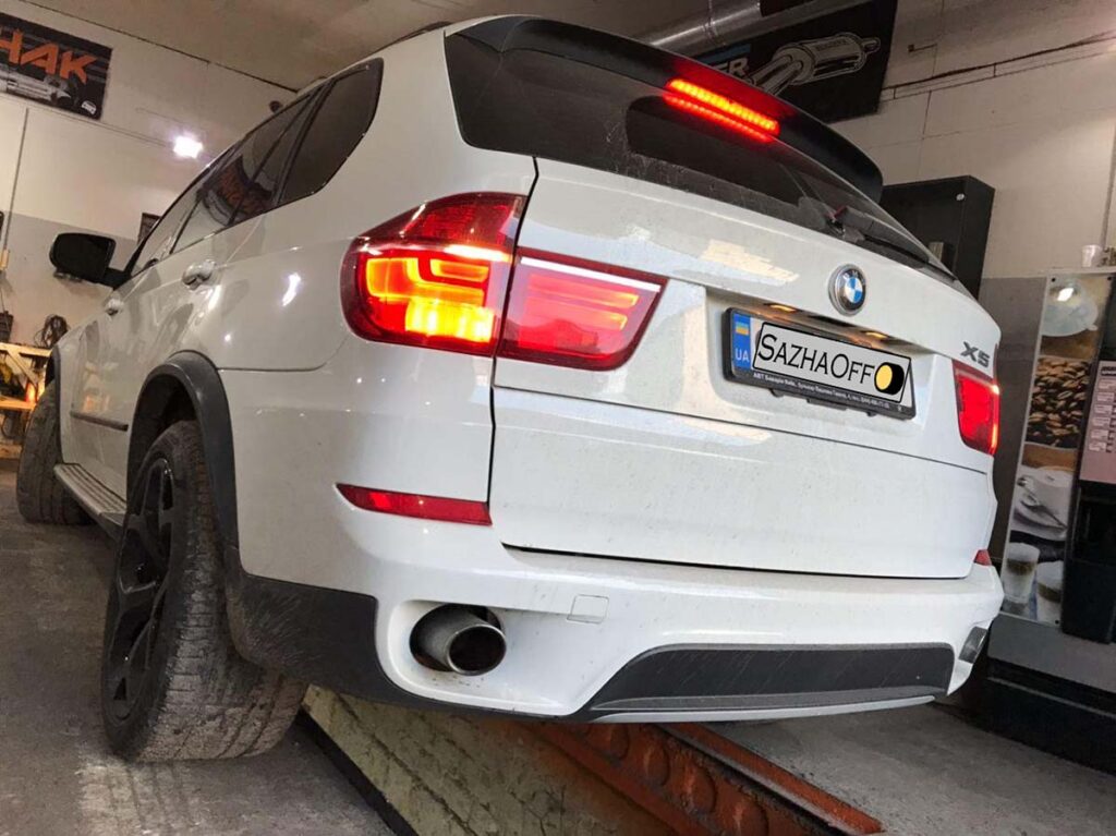 Видалення та відключення фільтра сажі та системи SCR BMW X5 e70 3.0 D 2010