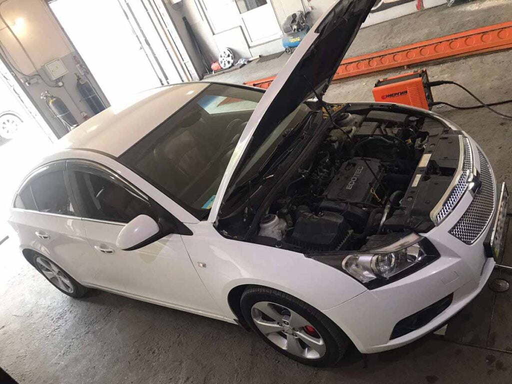 Удаление катализатора на Chevrolet Cruze 1.8 i 2011