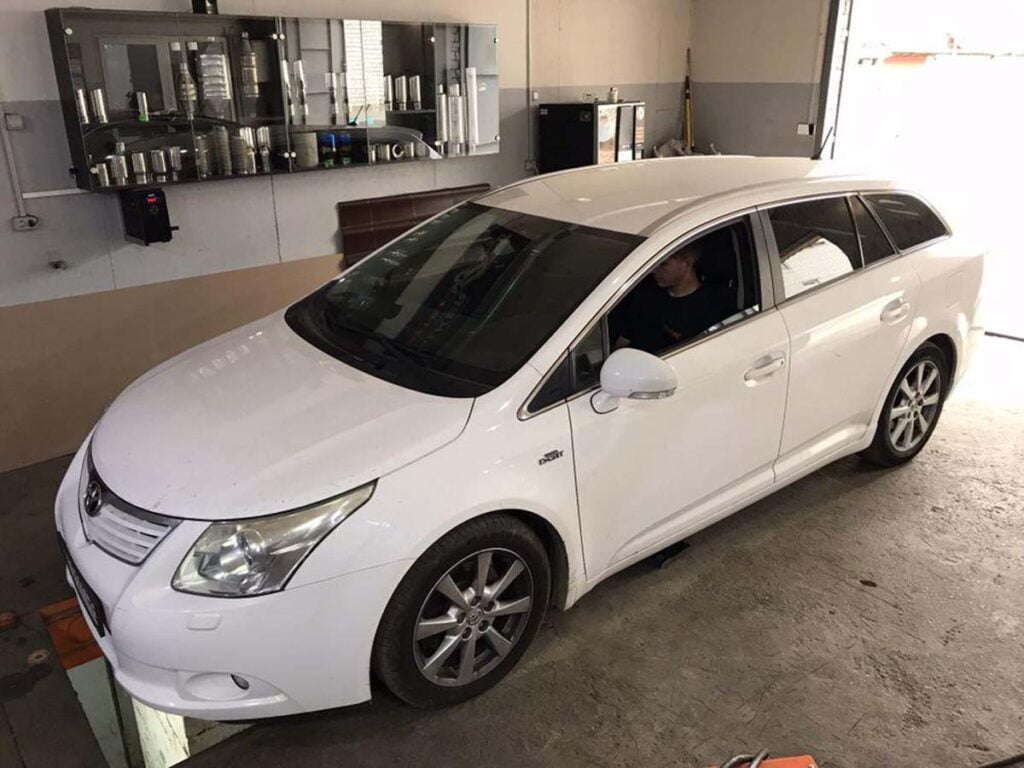 Удаление сажевого фильтра, заглушка EGR на Toyota Avensis 2.2 D-CAT 2011