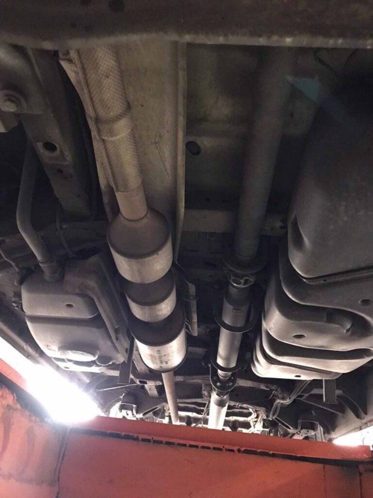 Удаление сажевого фильтра отключение AdBlue и заглушка EGR на Vw Crafter 2.5 TDI 2010